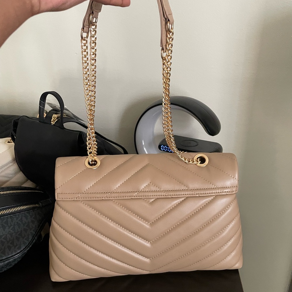 Purse - Picture 3 of 4